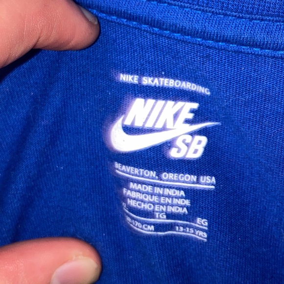 Nike Skateboarding Long Sleeve - Picture 4 of 7
